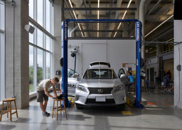 Students working on Lexus at University of Waterloo